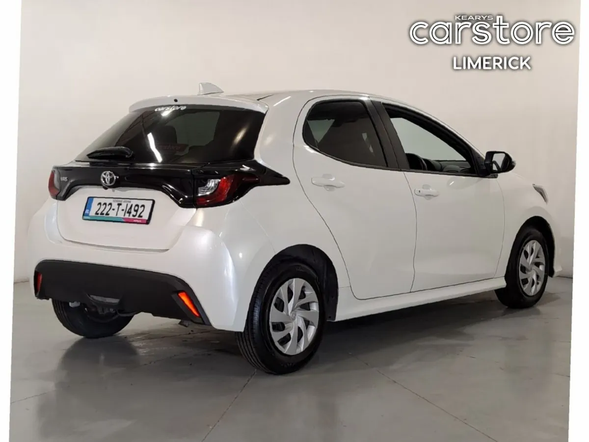 Toyota Yaris 1.0 5Dr Aura - Image 3