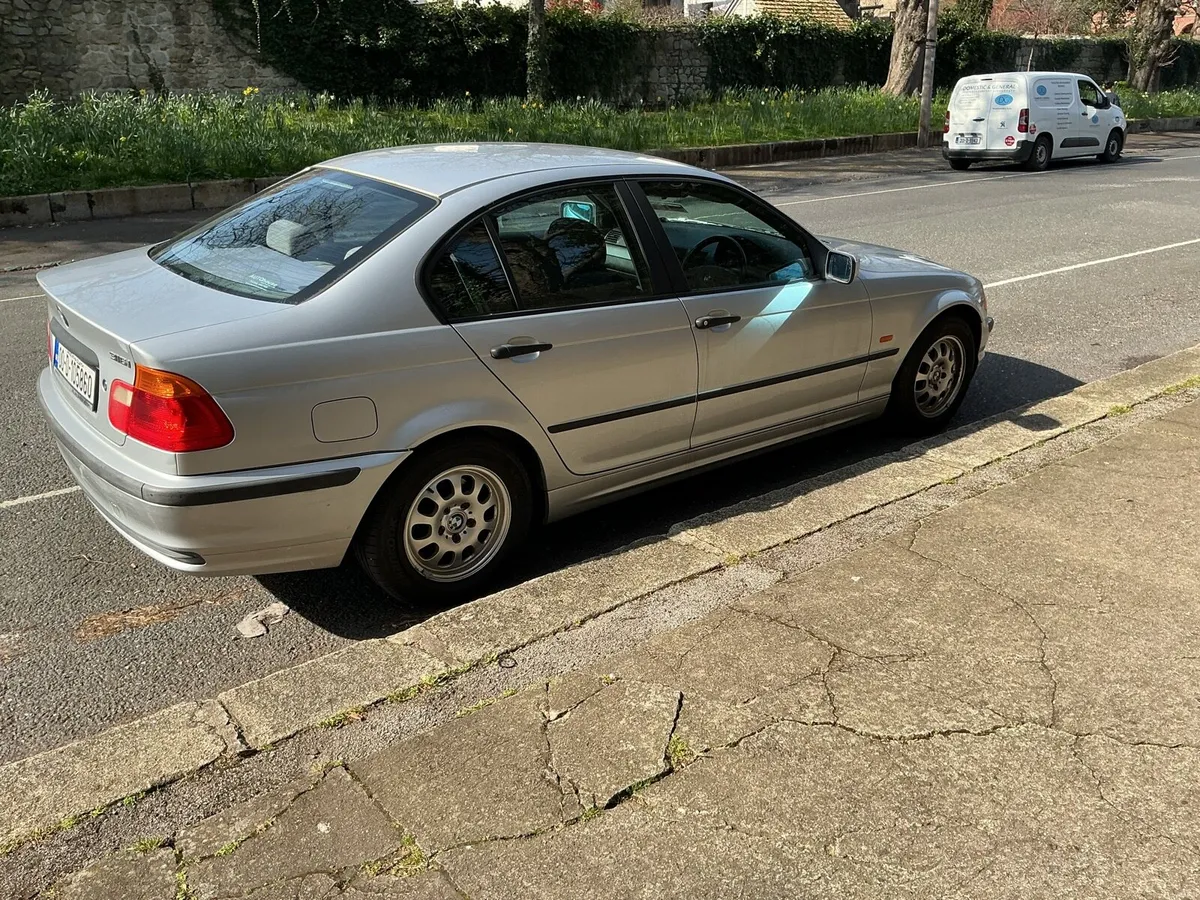 BMW 316i saloon - Image 2