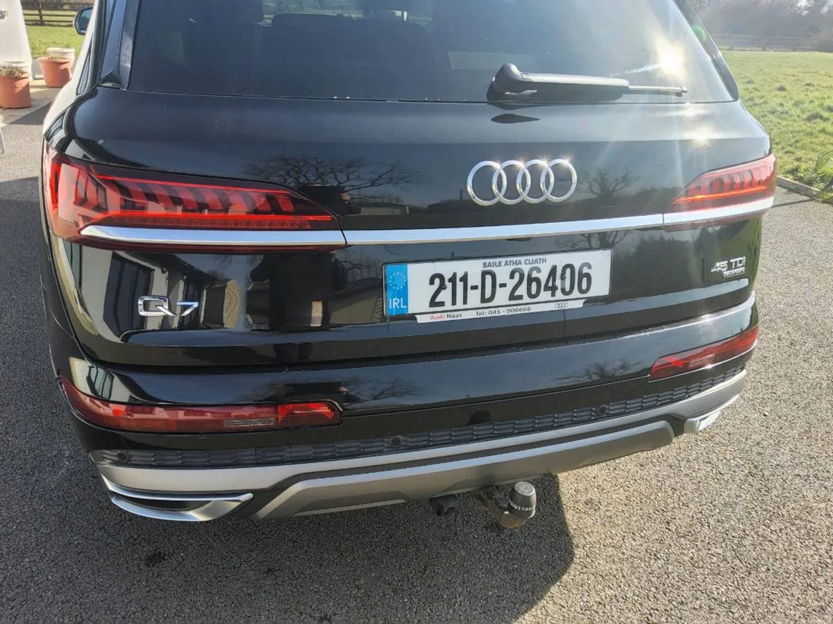 Audi Q7 S line - Image 3