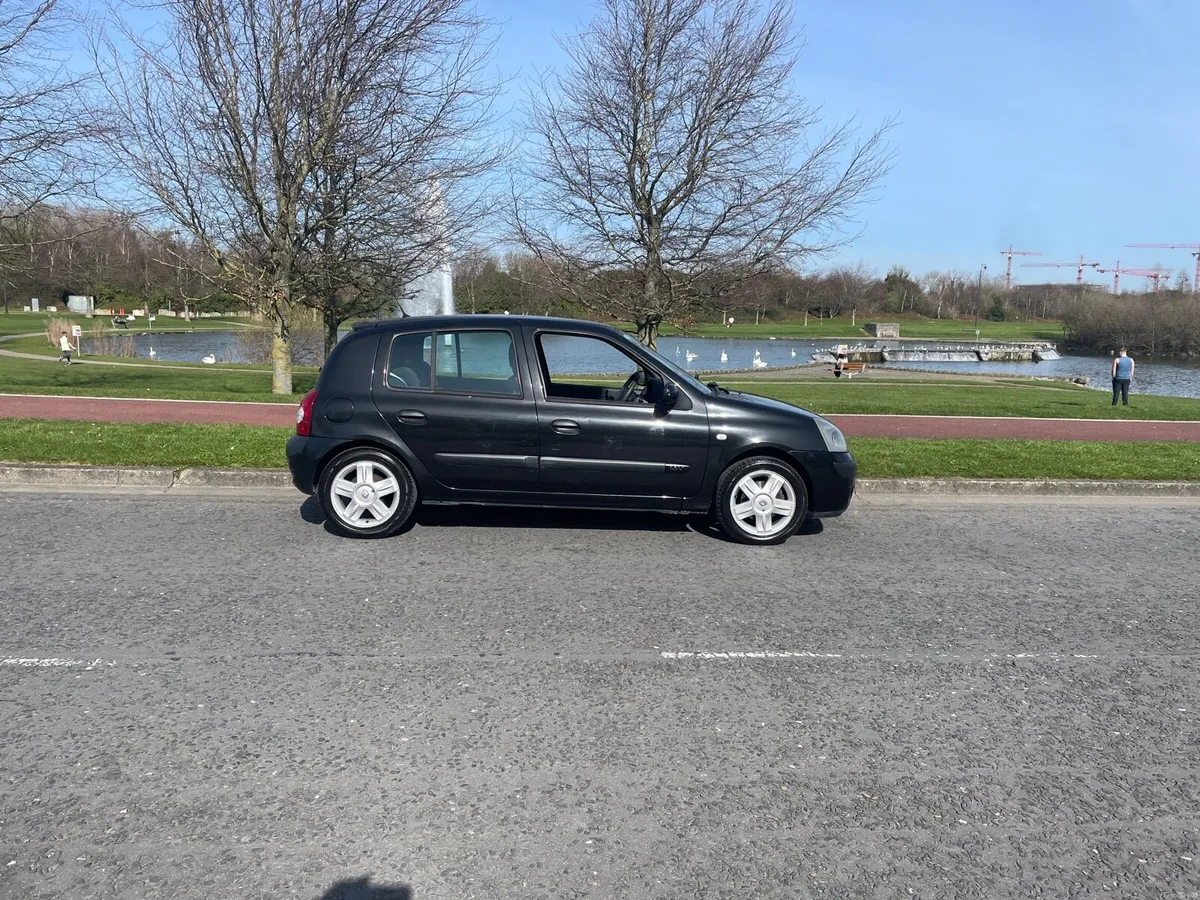 RENAULT CLIO 1.2 NCT 5/26 TAX 4/26 LOW MILEAGE - Image 1