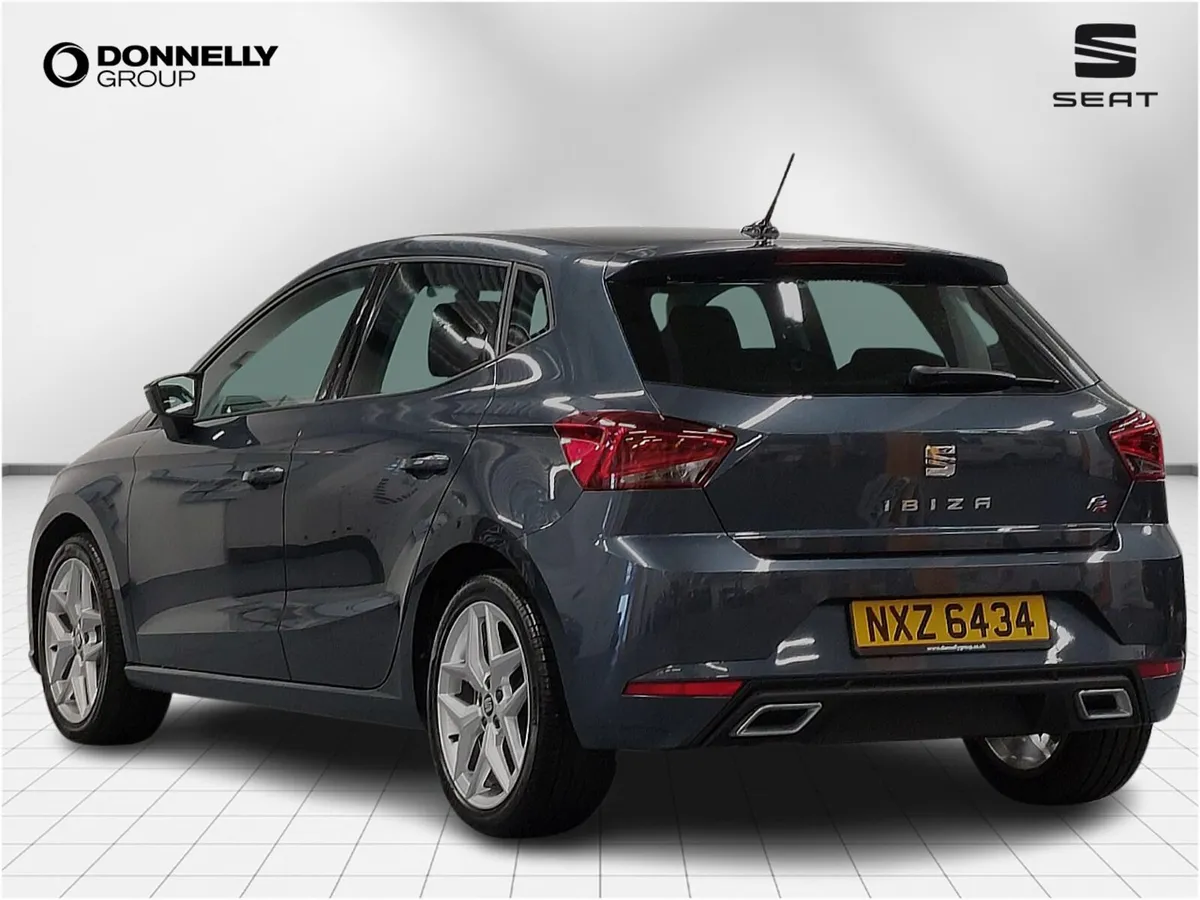 SEAT Ibiza Hatchback FR - Image 3