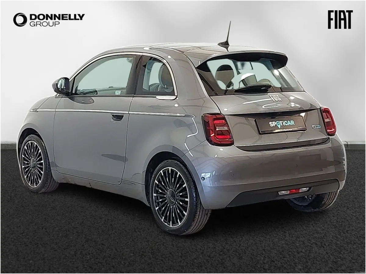 Fiat 500 Electric Hatchback La Prima - Image 2