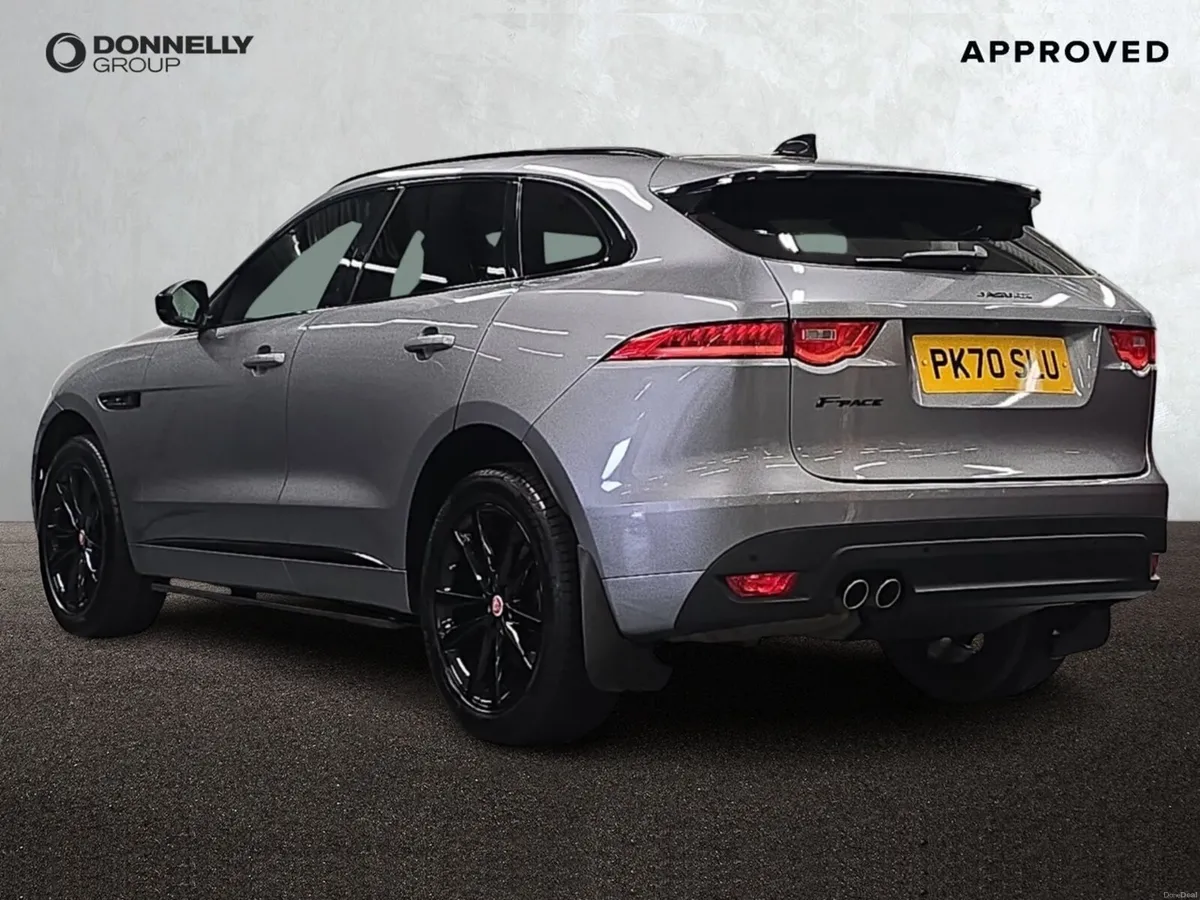 Jaguar F-pace F-Pace Estate Special Editions Chequ - Image 2