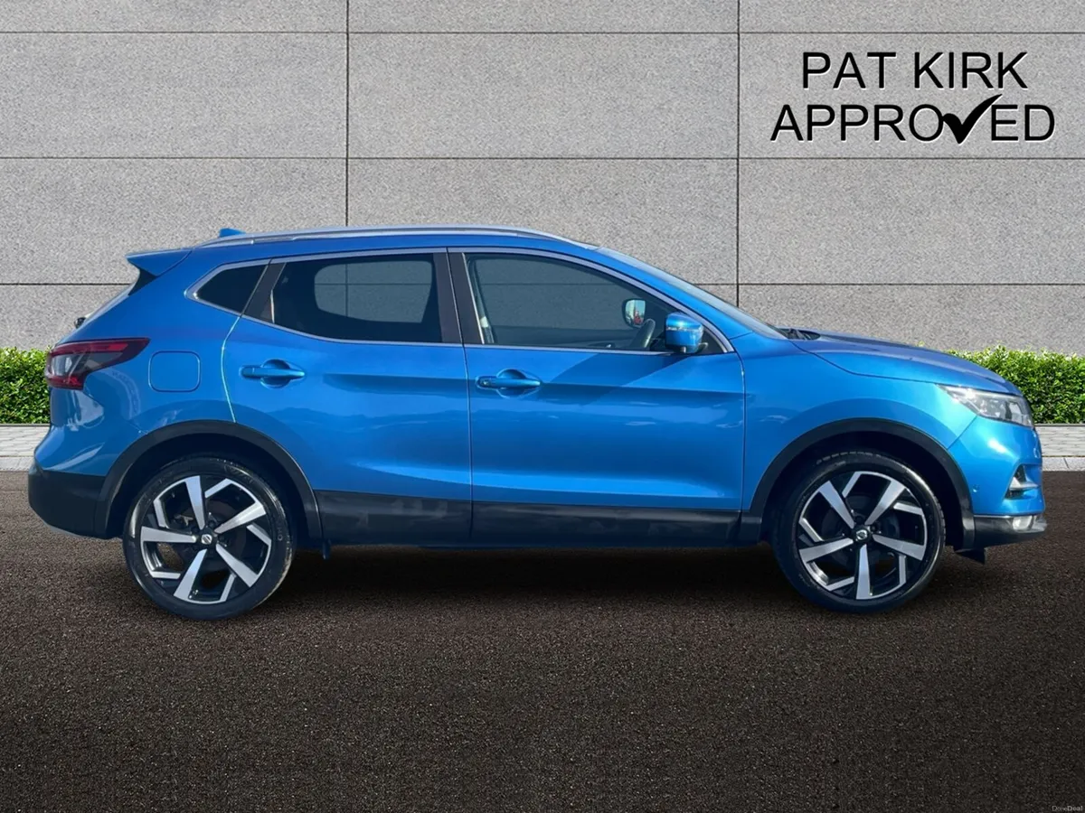 Nissan Qashqai Hatchback Tekna - Image 3