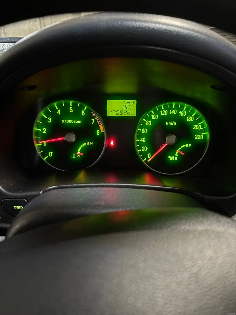 Hyundai Accent 2006 - Image 2