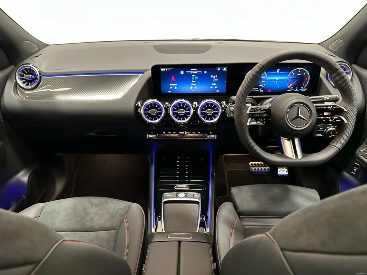 Mercedes-Benz GLA GLA200 D AMG Line + - Image 4