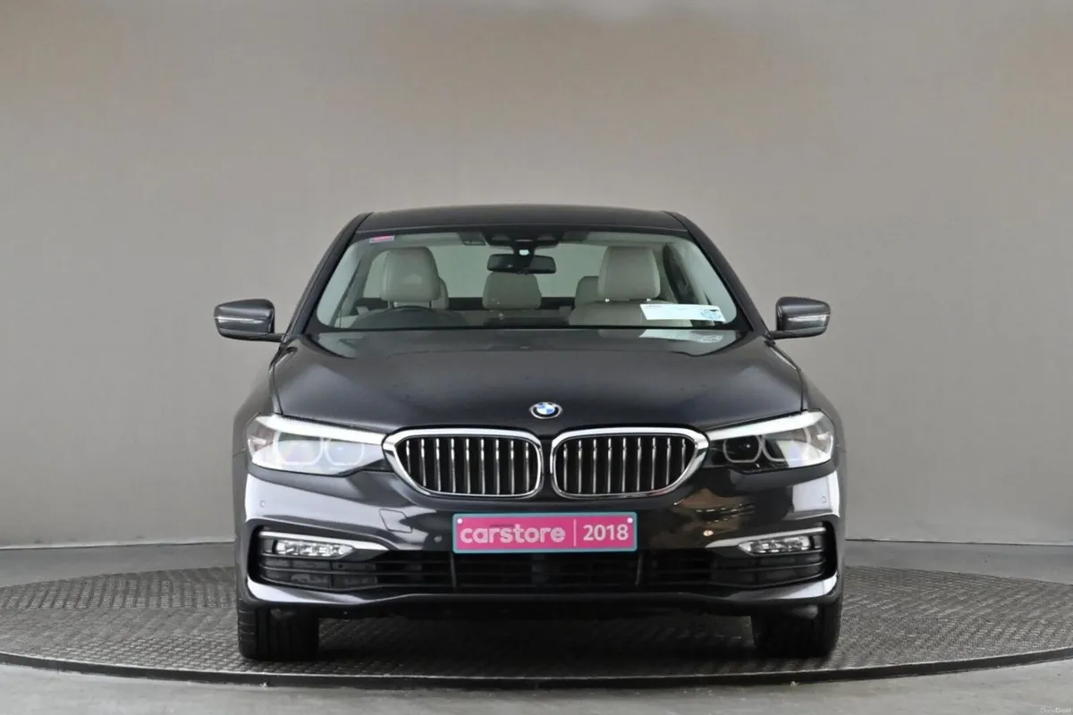 BMW 5-Series 520I SE JA12 **BEIGE LEATHER** - Image 2