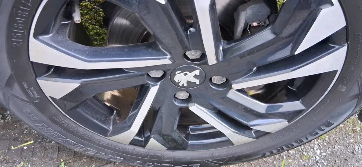 Peugoet 2008 Allure 1.5 blue HDI 110 - Image 3