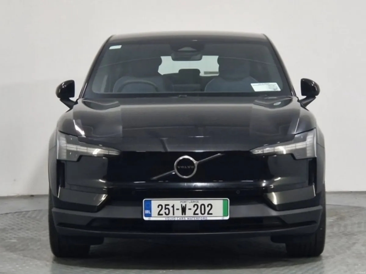 Volvo EX30 SM Extended Range Plus - Image 3