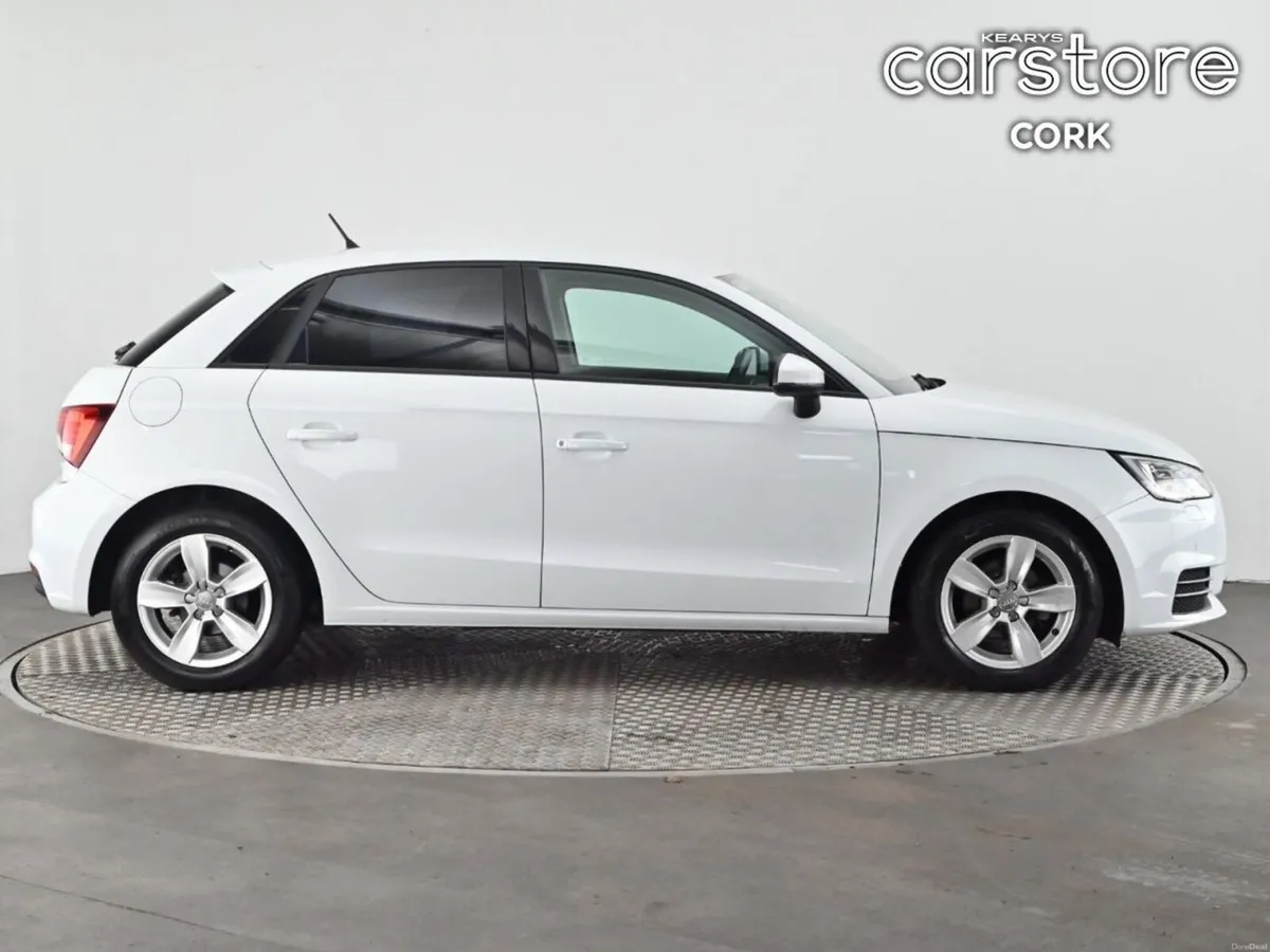 Audi A1 1.0TFSI 95HP S Tronic SE - Image 2