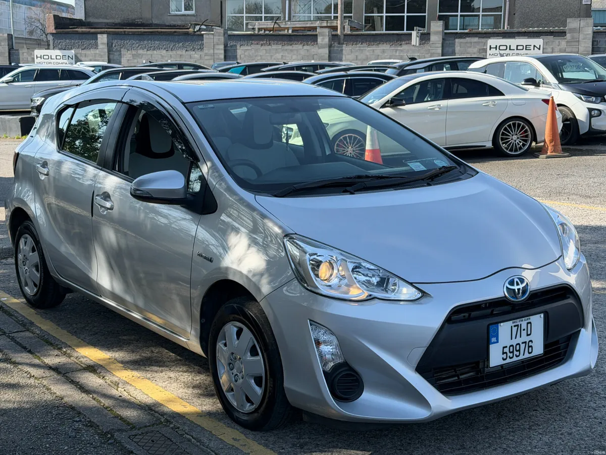 2017 Toyota Aqua.AUTOMATIC.. - Image 5