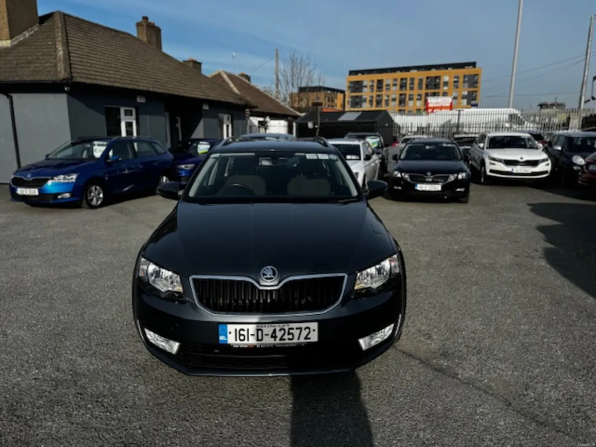 Skoda Octavia 2016 TOP SPEC STYLE 1.0 ESTATE - Image 3