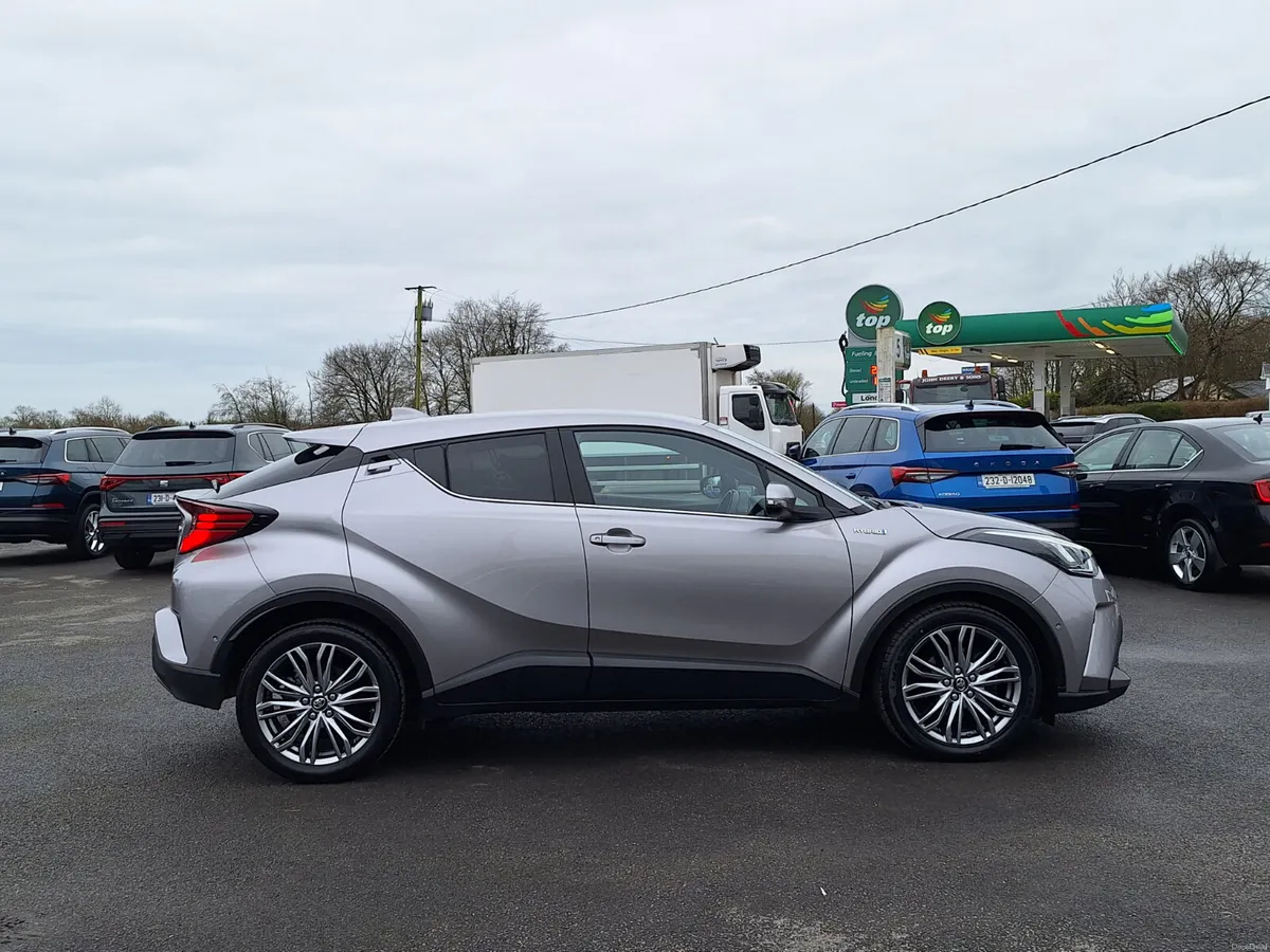 Toyota C-HR SOL 1.8 Hybrid Auto *Top Spec/Heat Sea - Image 2