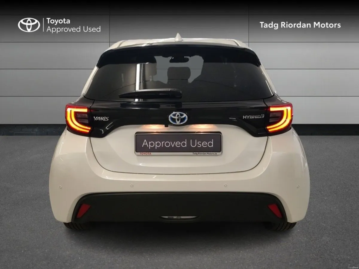 Toyota Yaris 1.5 HYBRID L/SPORT - Image 4