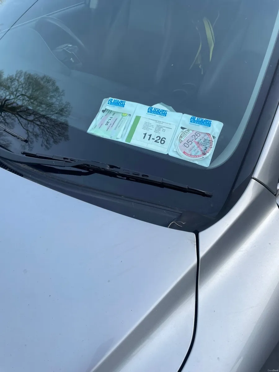 Lexus IS 300 2014 - Image 1