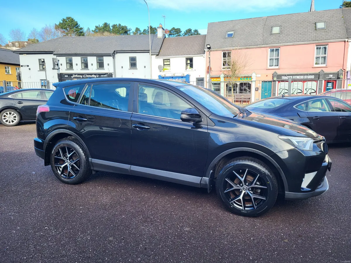 2016 Toyota Rav4 2.0 D-4D Luna Sport, New NCT - Image 3