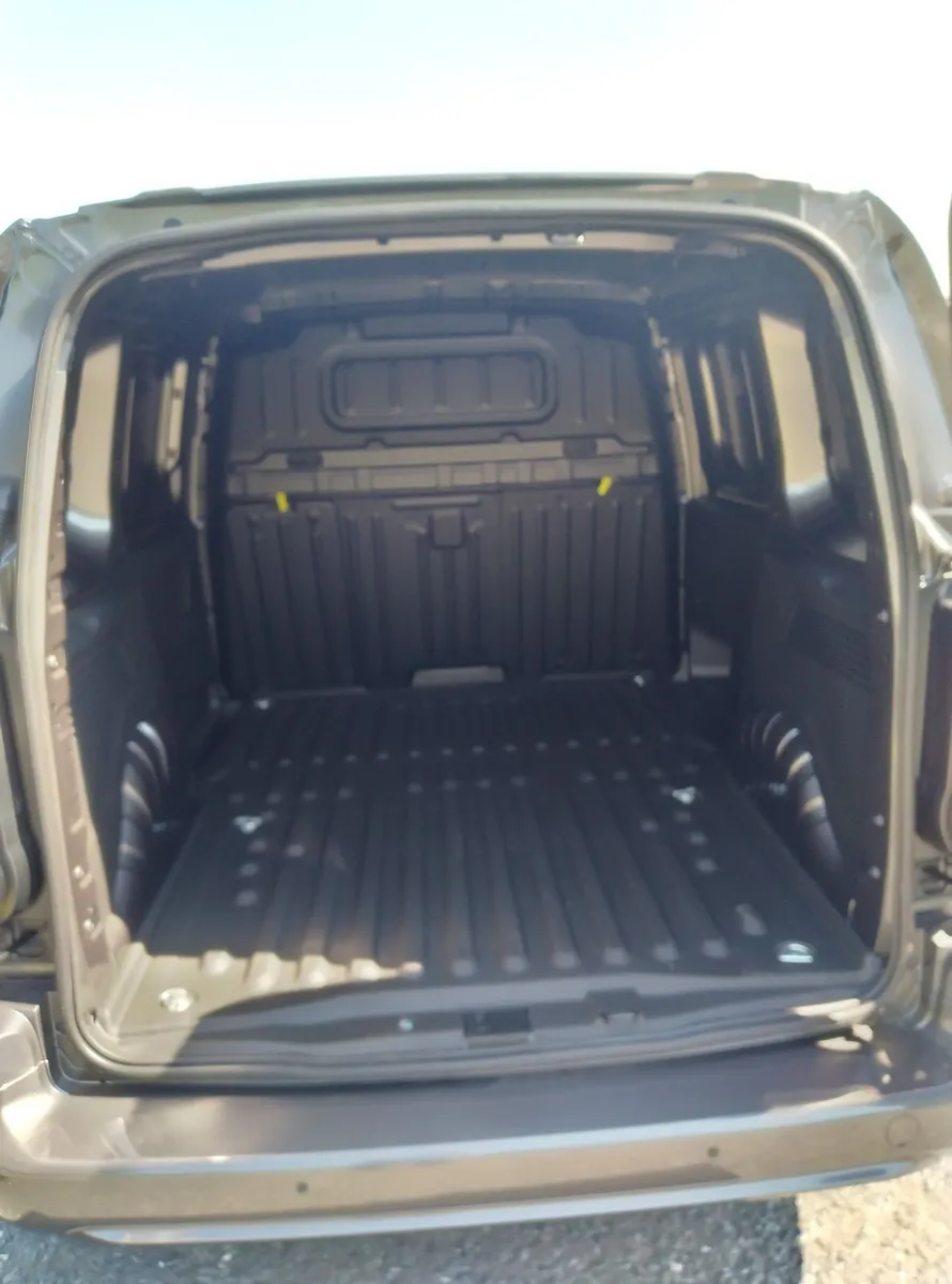 Opel Combo 2021 - Image 4