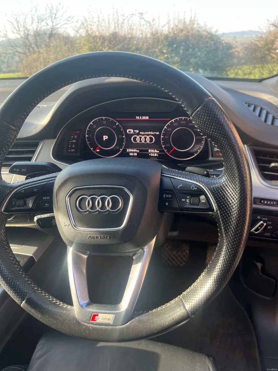 Audi Q7 2016 - Image 2