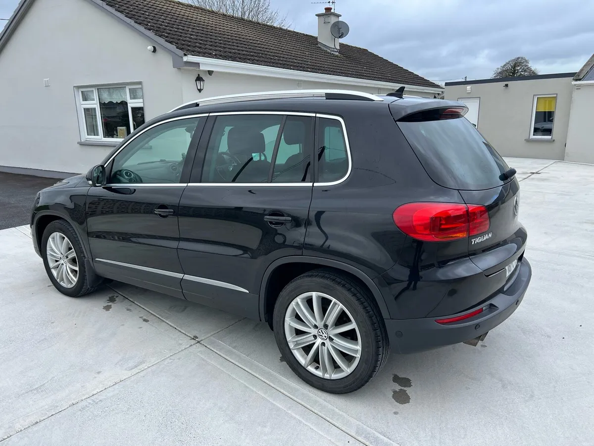 Volkswagen Tiguan - Image 4