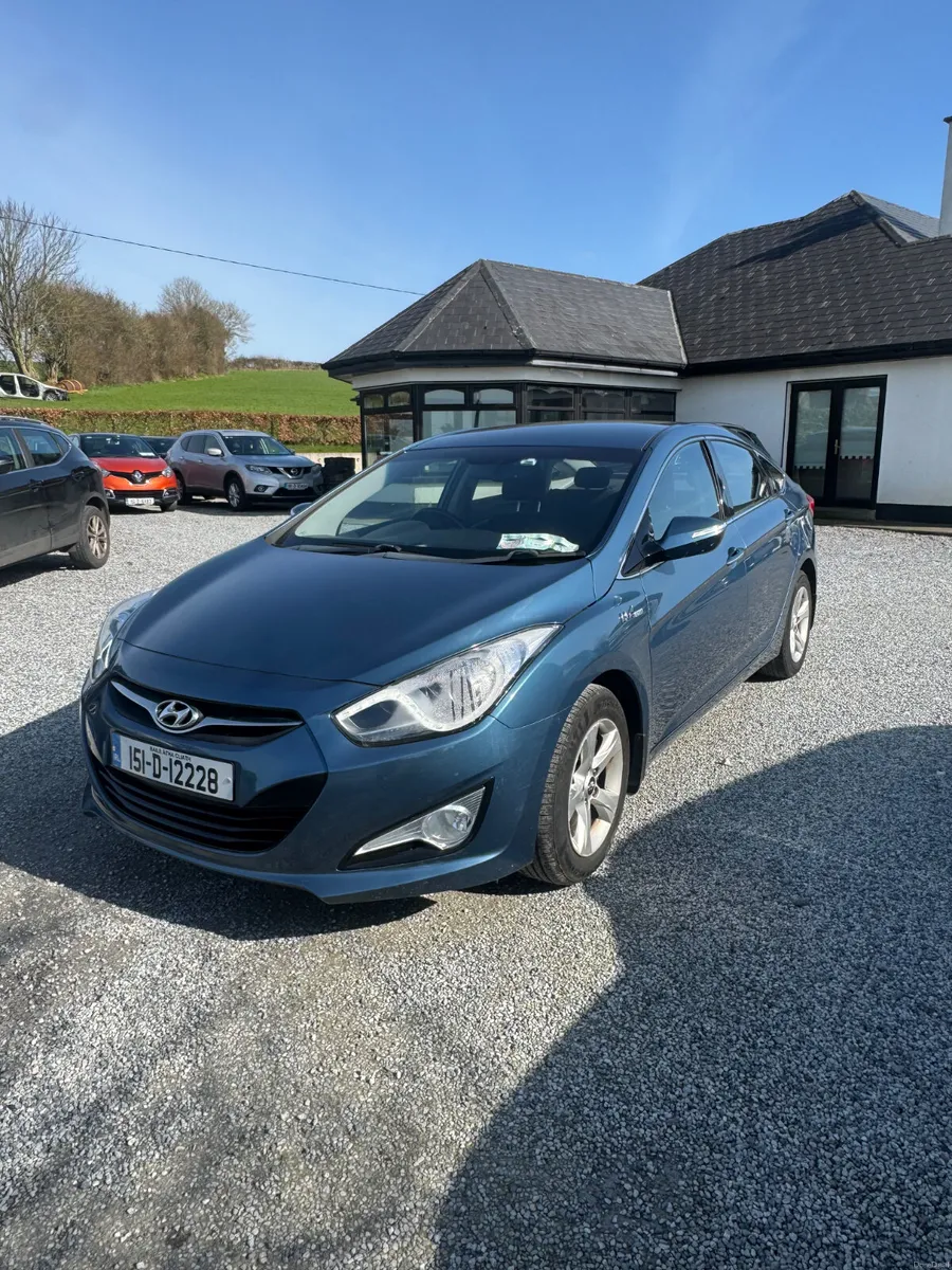 Hyundai i40 2015 very low km - Image 2