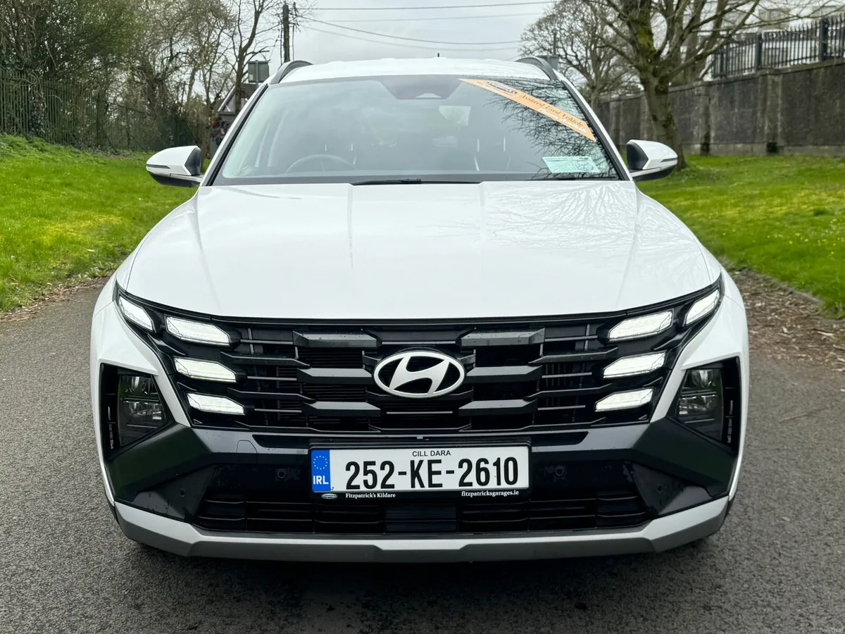 Tucson FaceLift Executive - Petrol Hybrid Plug-in - Image 2