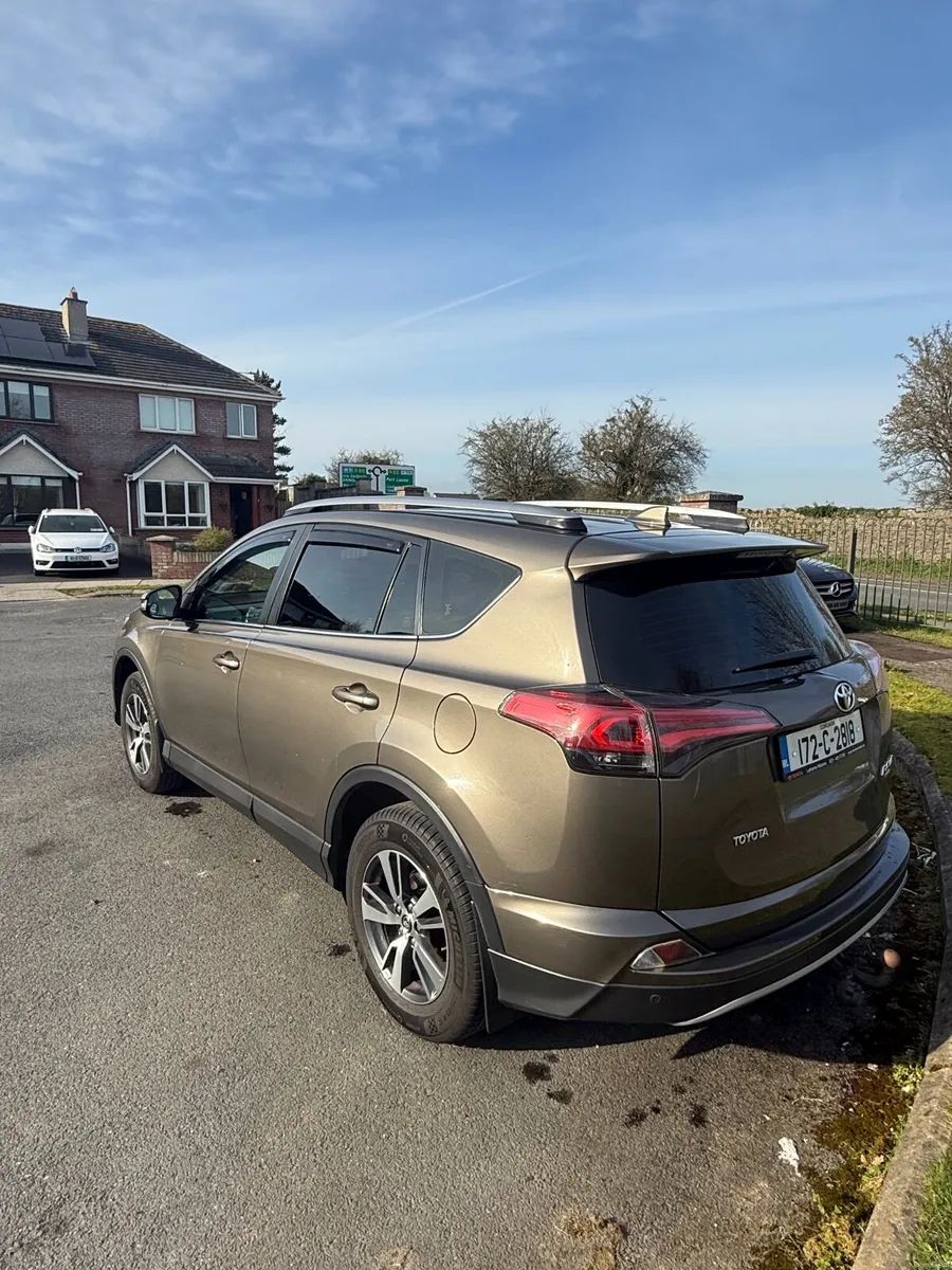 Toyota RAV4 2017 - Image 4