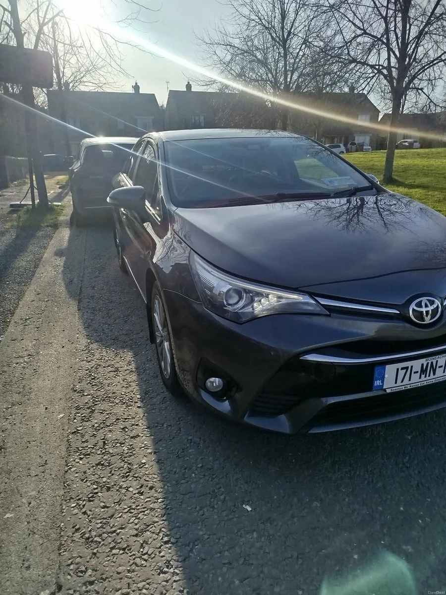 Toyota Avensis 2017 - Image 1
