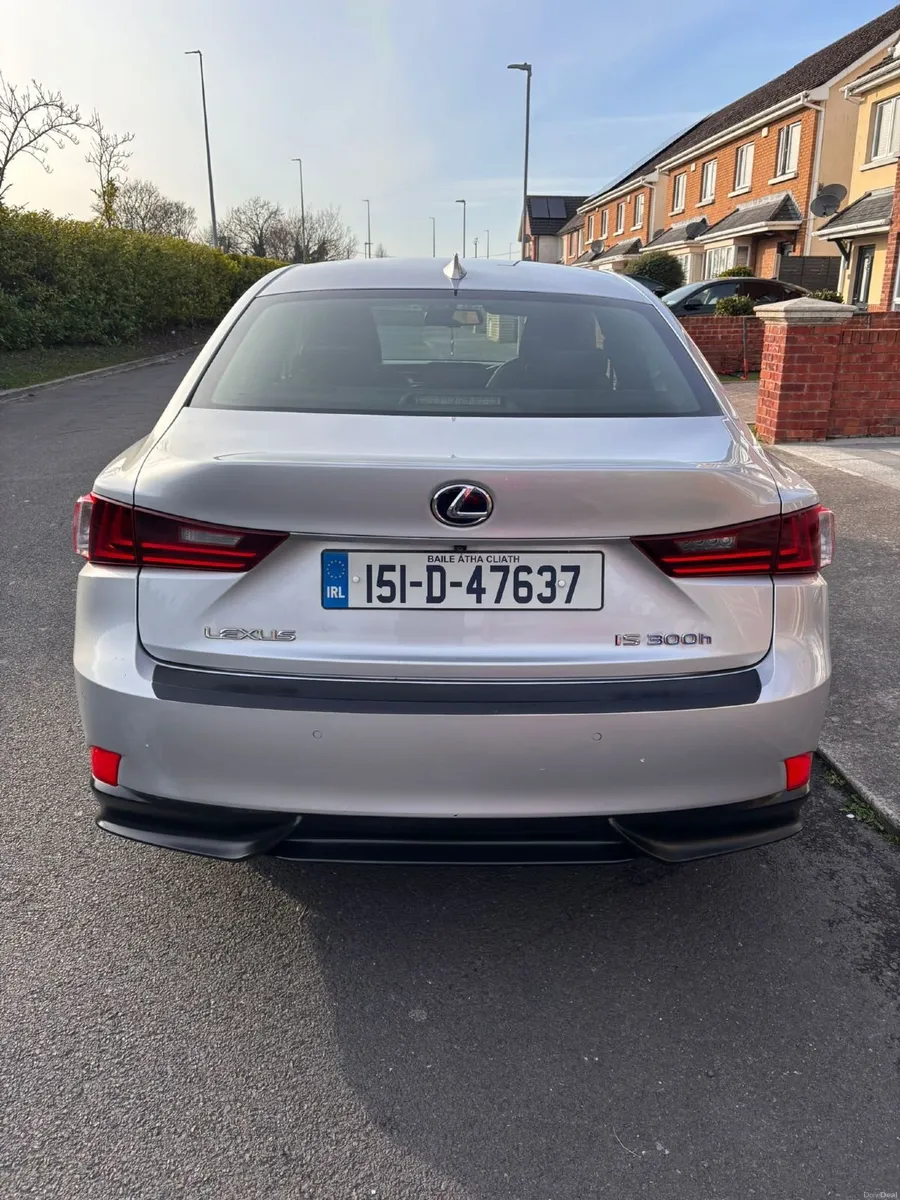 Lexus IS 2015 - Image 3