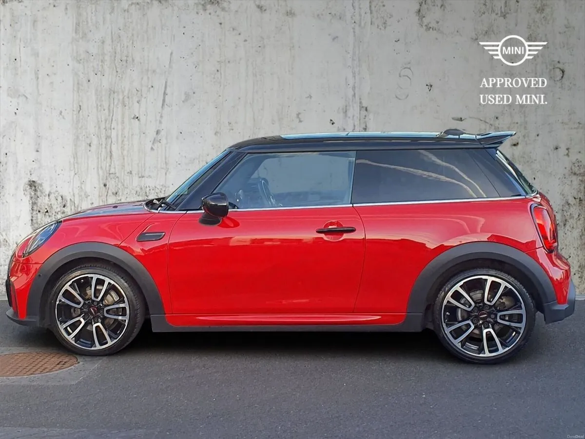Mini Cooper 3-Door Cooper Sport - Image 3