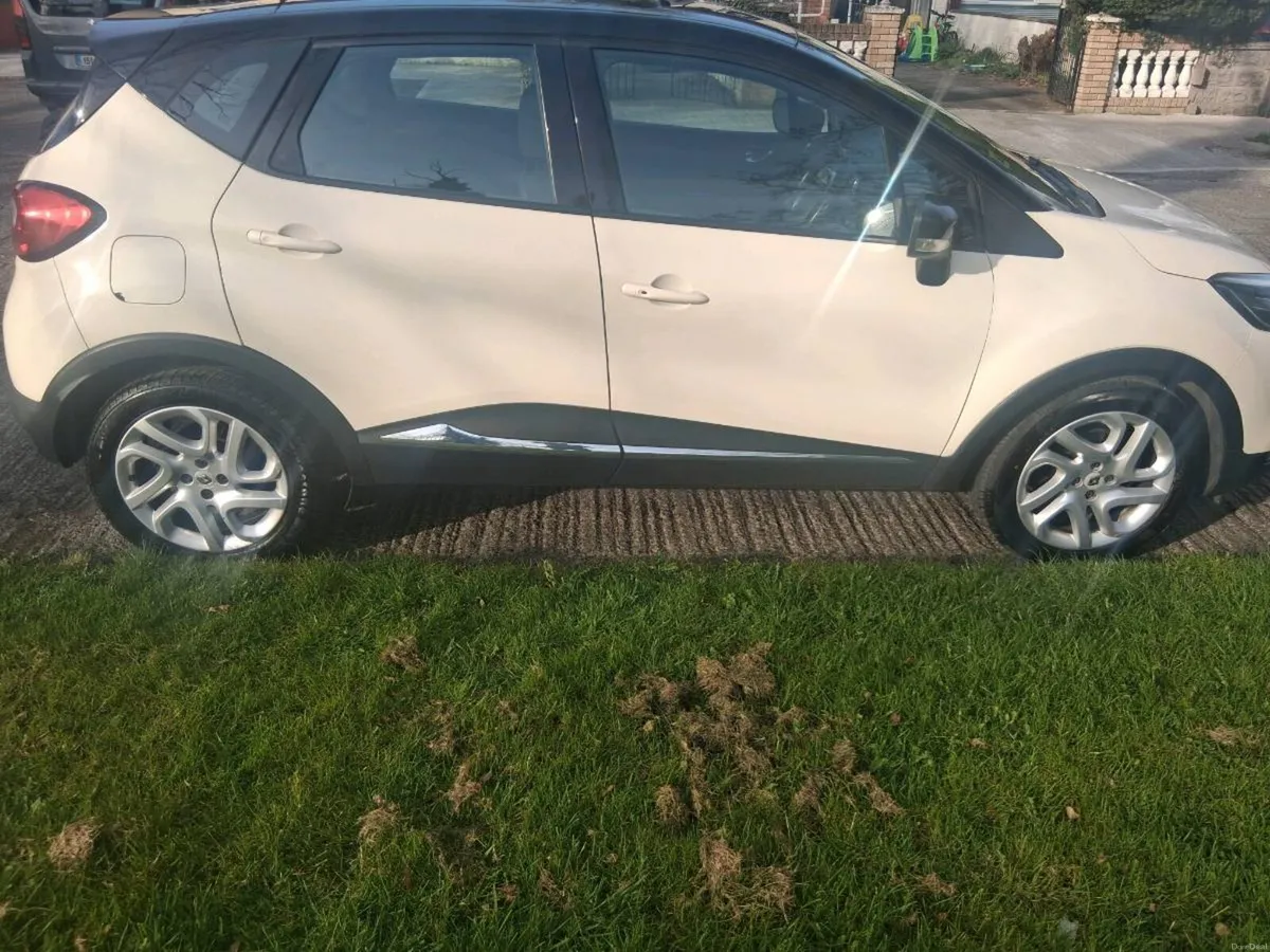 Renault captur €5650 - Image 2
