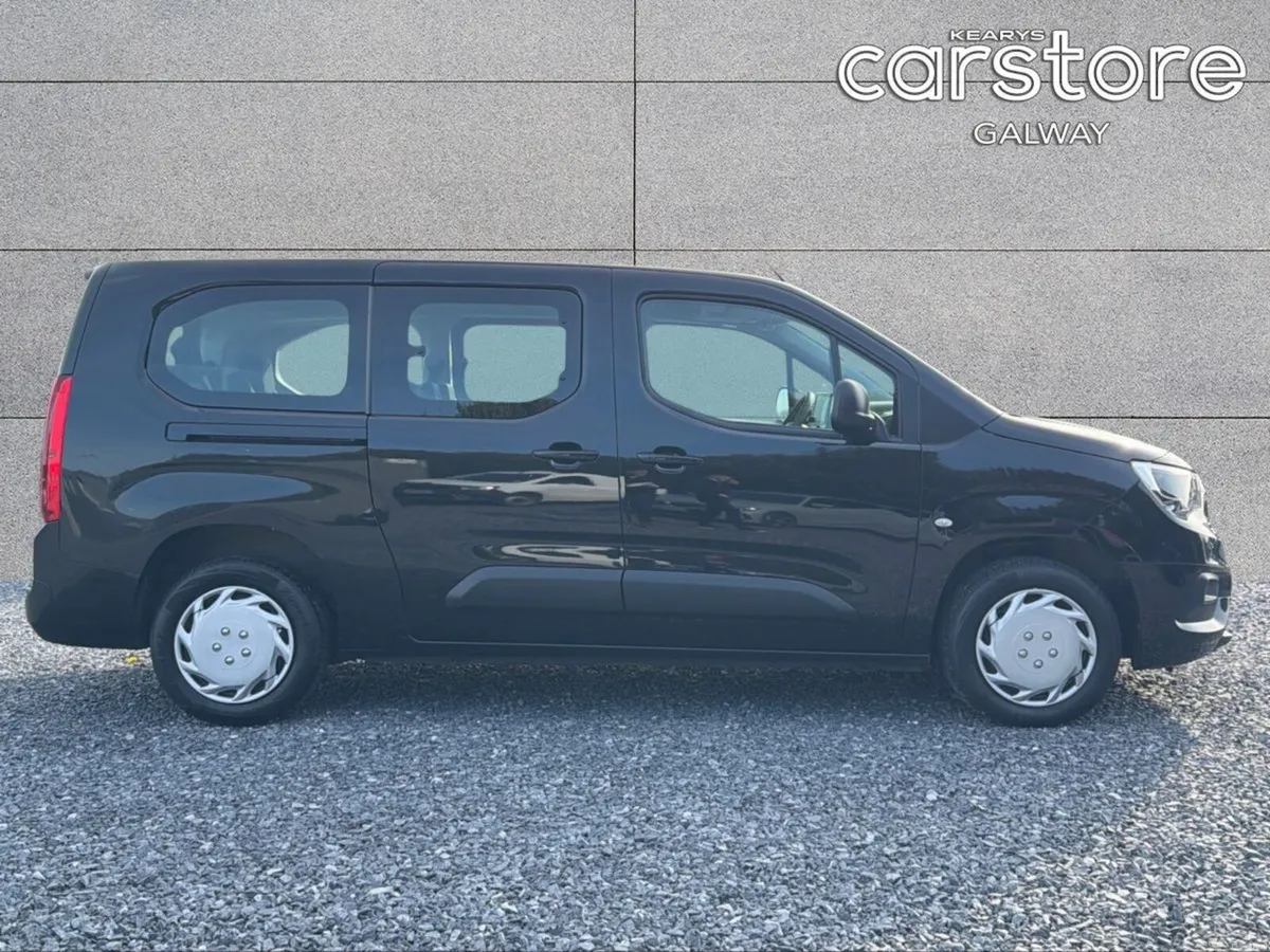 Opel Combo 1.5 Turbo D 100PS Edition Plus 7 Seater - Image 2