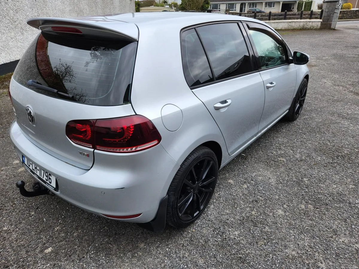 Volkswagen Golf AUTOMATIC - Image 3