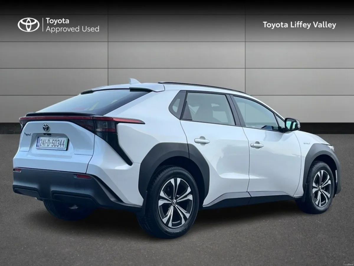 Toyota bZ4X BZ4X EV FWD - Image 2