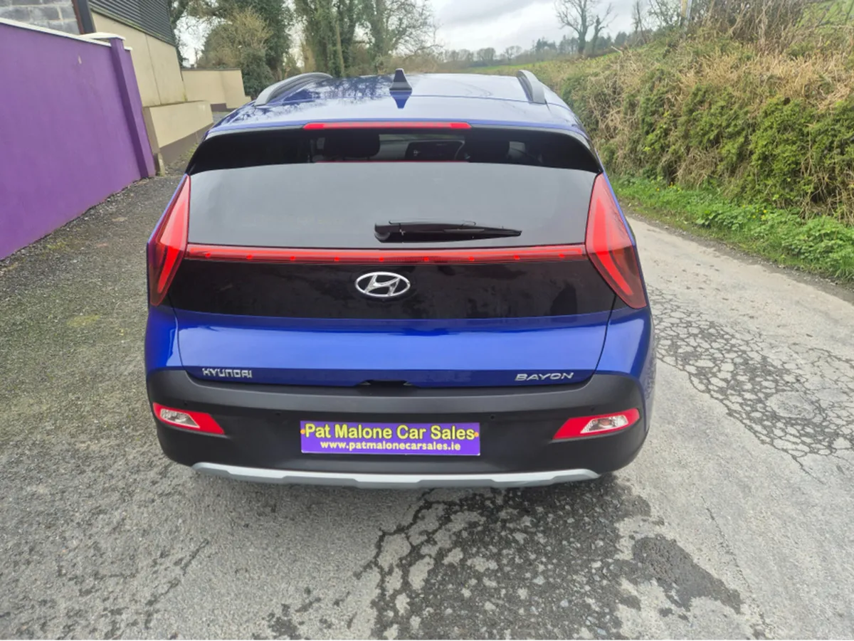 Hyundai Bayon PREMIUM T-GDI MHEV DCT - Image 4