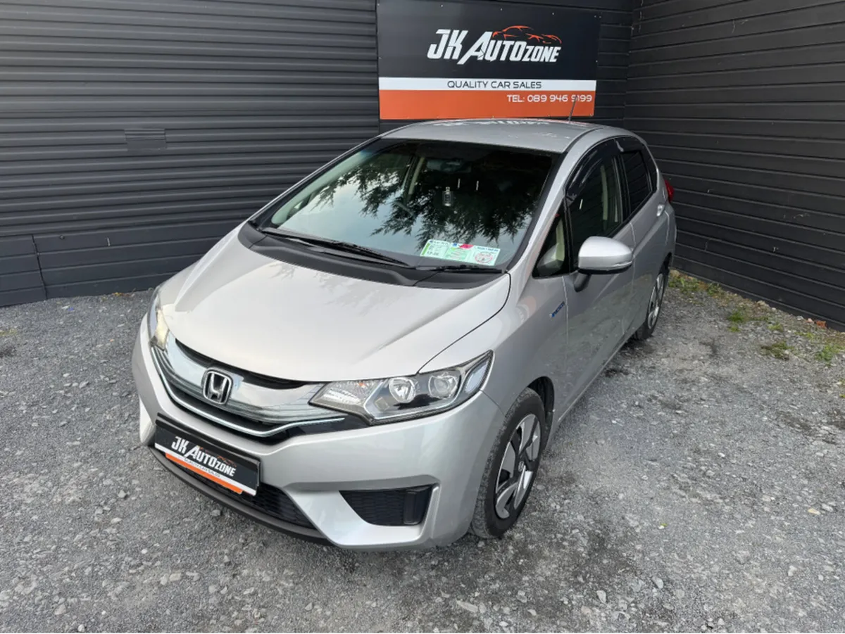 Honda Fit 1.5 HYBRID AUTO - Image 3
