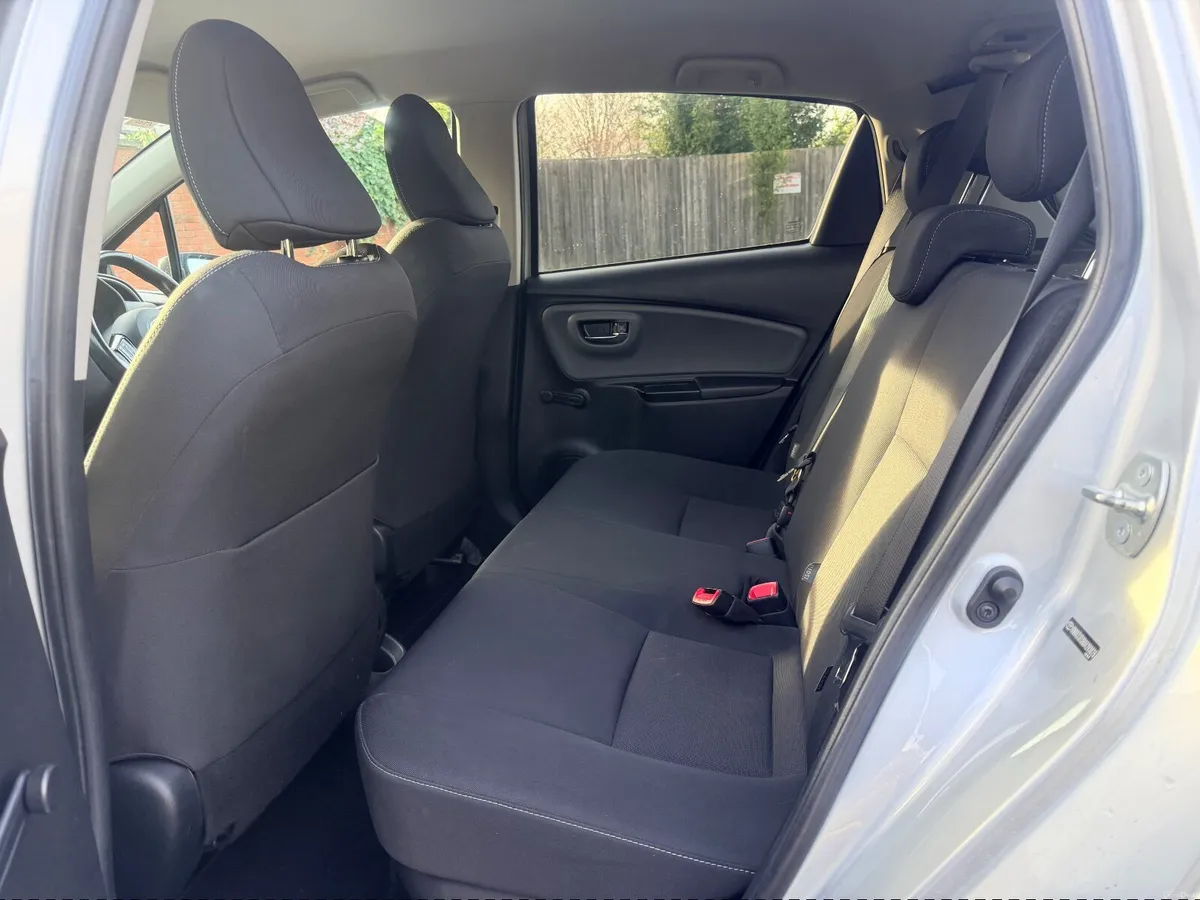 Toyota Yaris 2017 1.5VVTI Hybrid Model for sale - Image 4