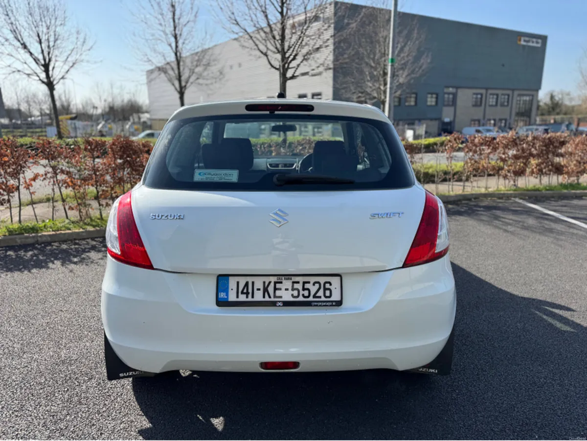 Suzuki Swift 1.2 SZ2 3DR - Image 4