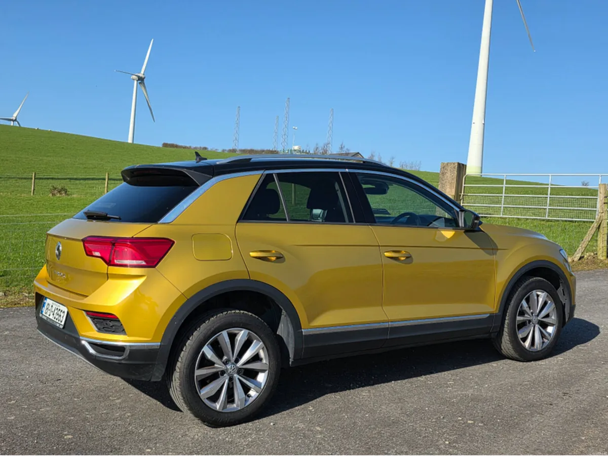 Volkswagen T-Roc DESIGN 1.0 TSI MANUAL 6SPEED FWD - Image 4