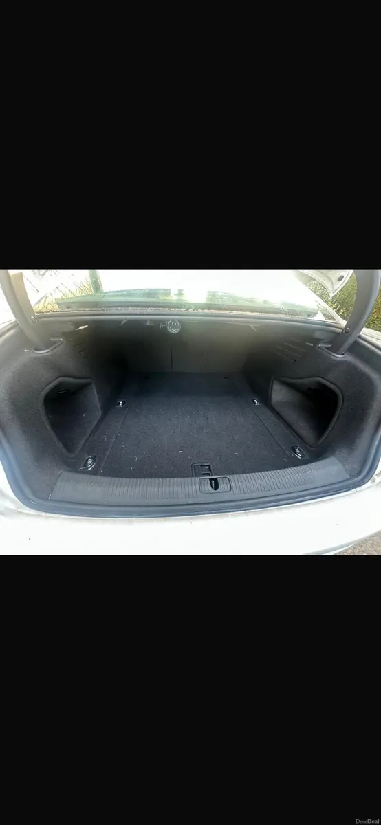 Audi A4 2017 - Image 2