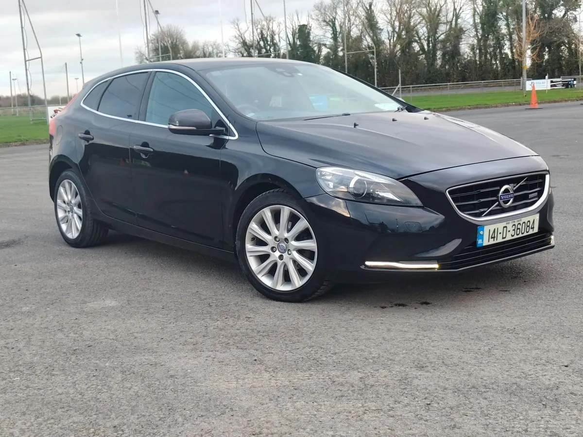 14 Volvo V40 NEW NCT - Image 1