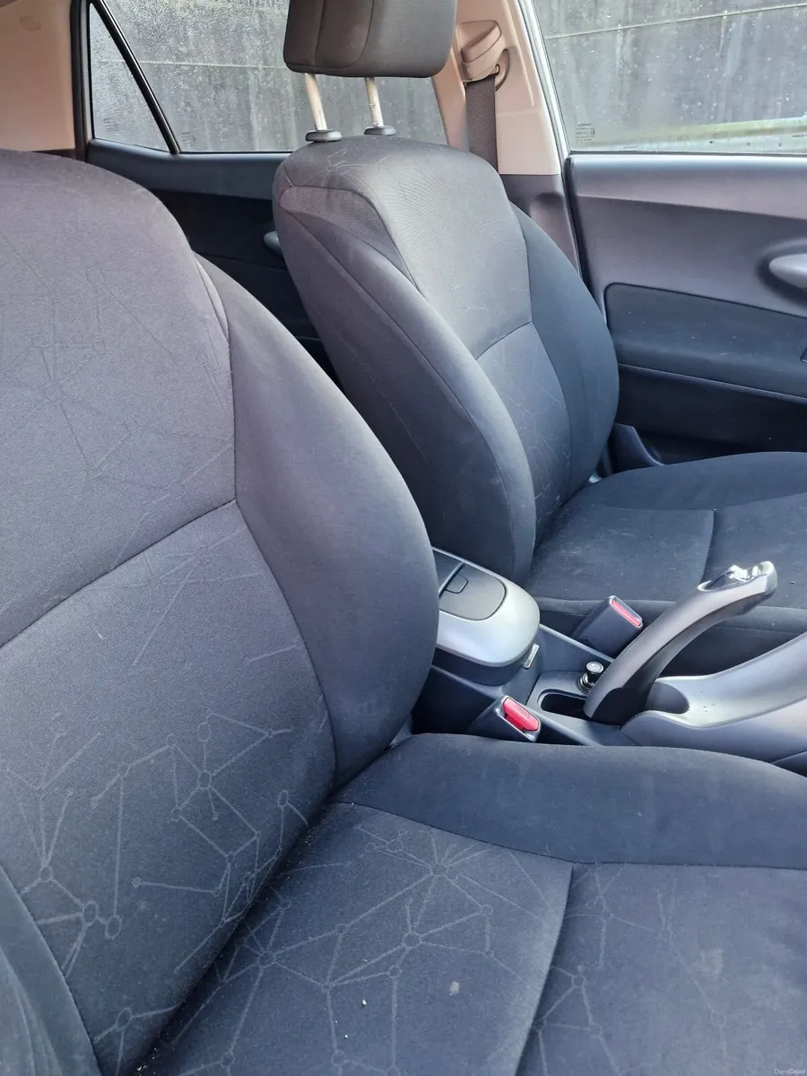 TOYOTA AURIS , LONG NCT , - Image 3