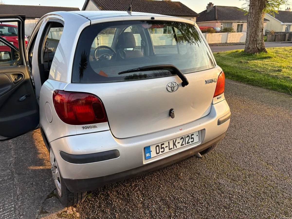 Toyota Yaris - Image 2