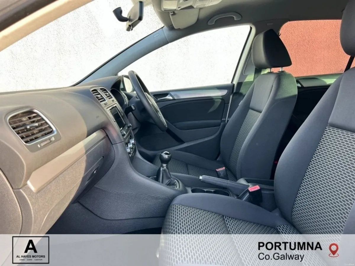 Volkswagen Golf 1.6 TDI 105BHP TRENDLINE - Image 4