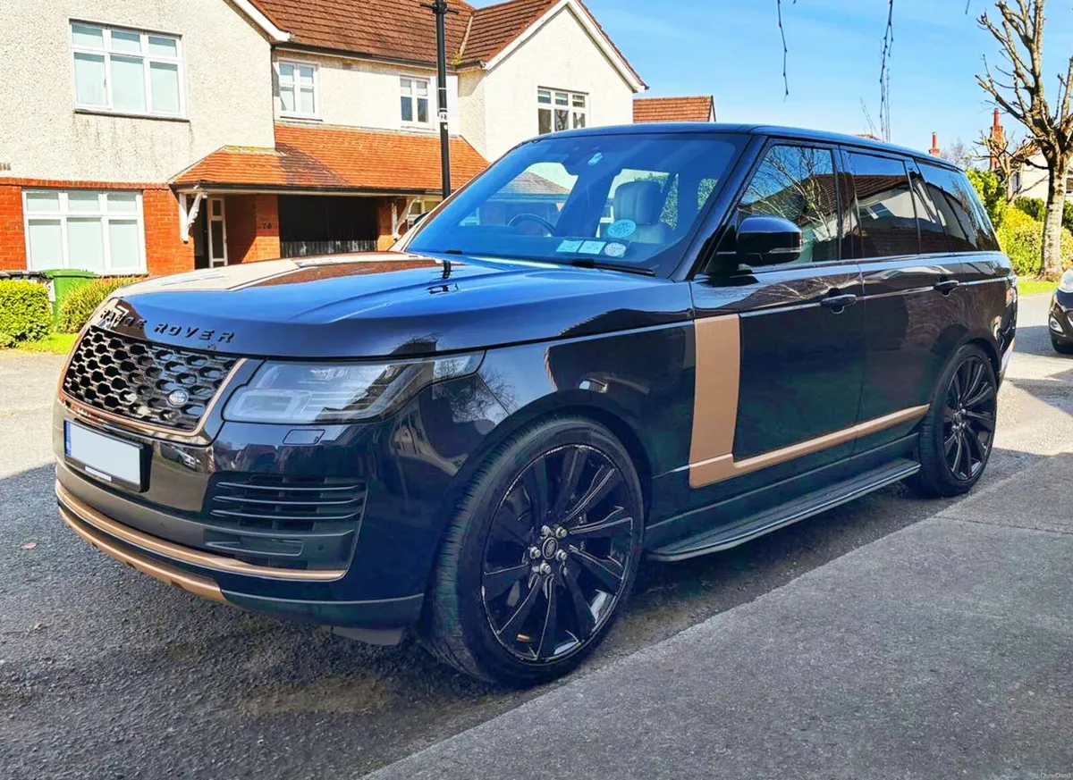 Range Rover Vogue - Hybrid- SVO - 400BHP. - Image 2