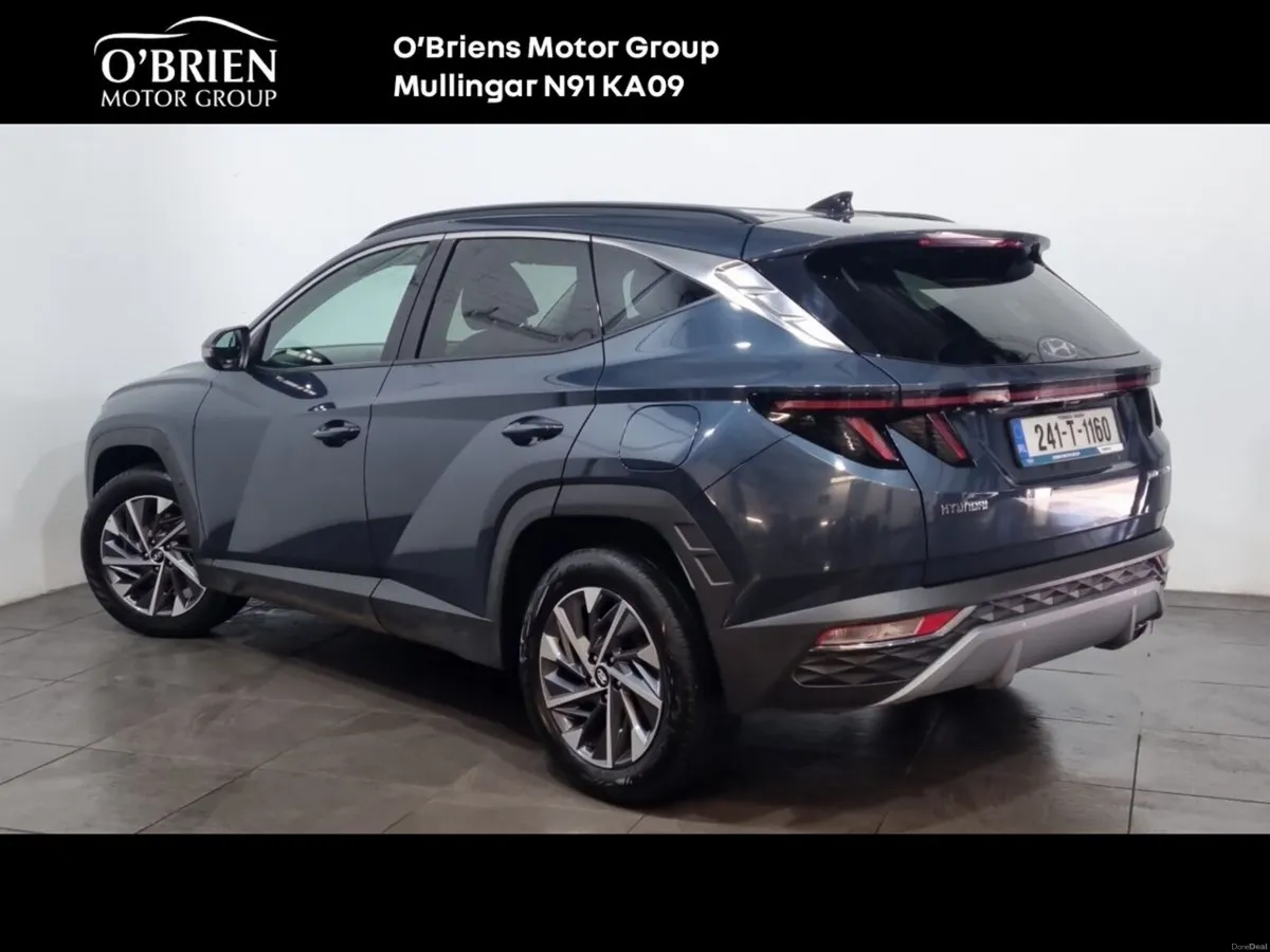 Hyundai Tucson 2WD Executive Plus - Image 3