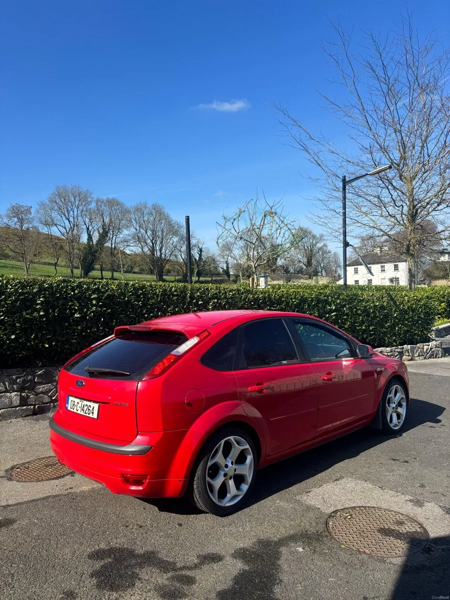 Ford Focus Zetec - Image 4