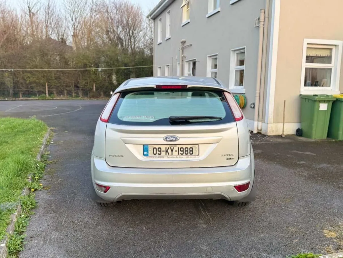 Ford Focus 2009 - Image 3