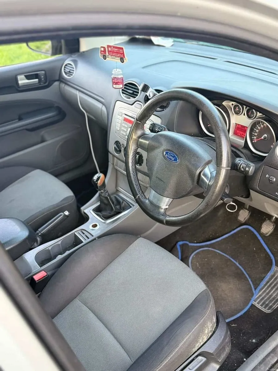 Ford Focus 2009 - Image 4