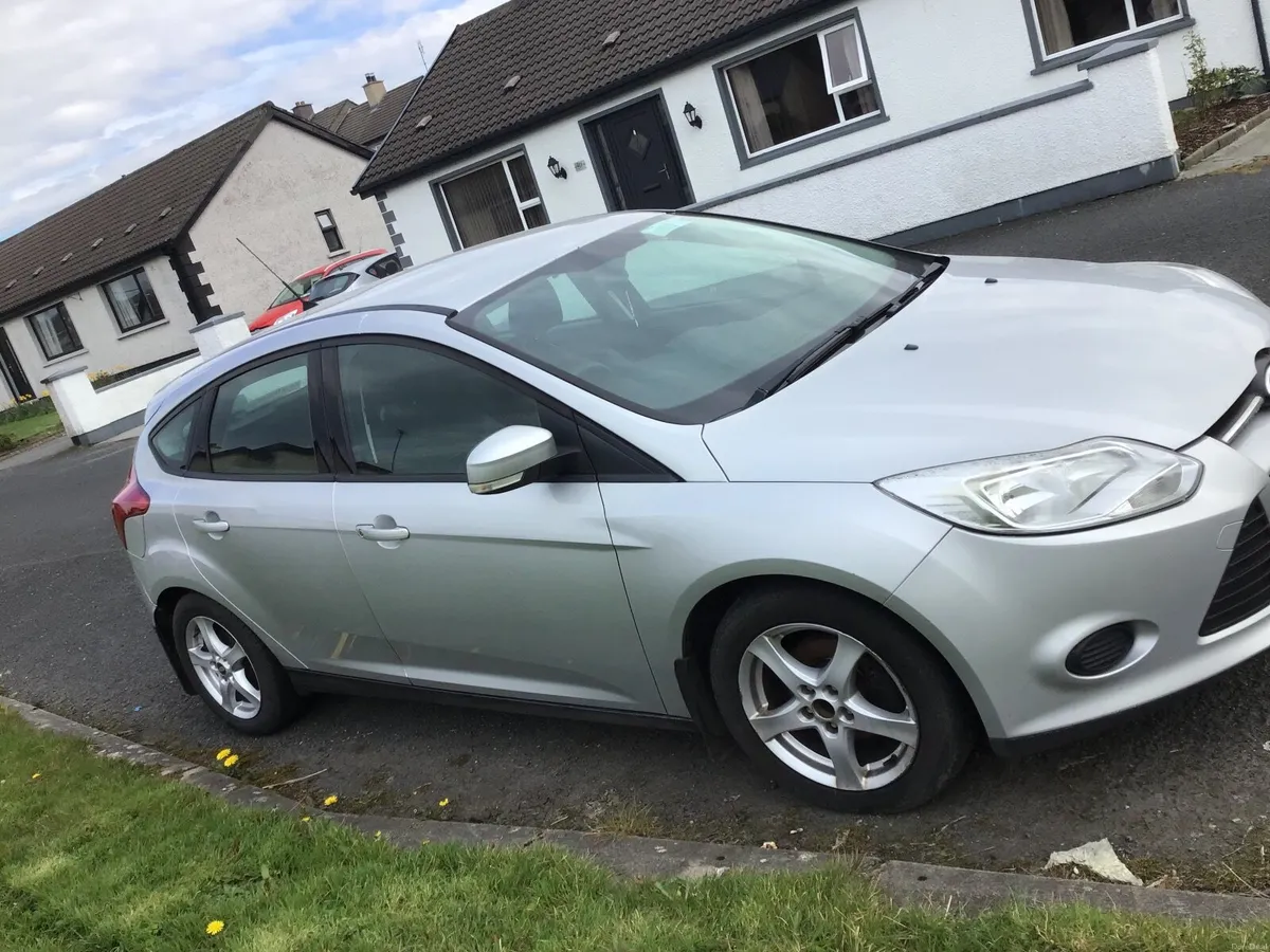 Ford Focus 2012 - Image 4