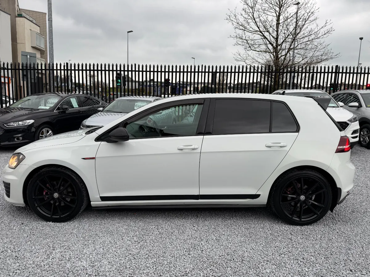 2017 (171) Volkswagen Golf 1.6 TDI Highline 110HP - Image 4